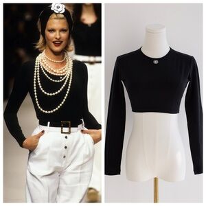 Chanel Vintage Spring 1995 “95P” Black & White CC Logo Crop Top